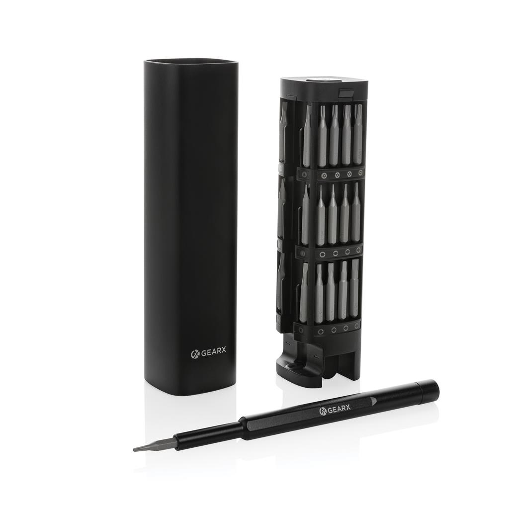 Отвертка__b_1 Комплект отвертки с високоточни накрайници, подредени в алуминиева кутия от рециклиран материал.