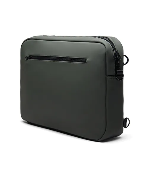 Раница Куфар_1 Многофункционална раница VINGA с изчистен правоъгълен дизайн в черен цвят.