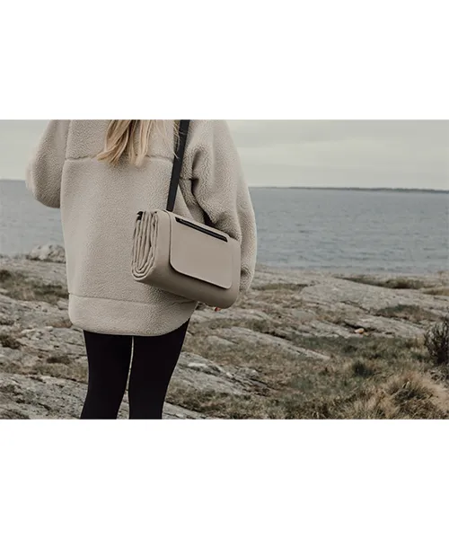 Пикник одеяло _6 Детайл на ъглите и ръбовете с фини шевове