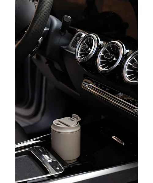 Метална чаша 10 Компактна термочаша, подходяща за поставка за автомобил